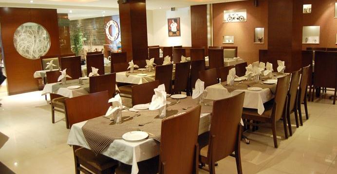 Hotel Amit International